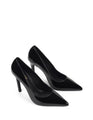 Patent high heel court pumps with a pointed toe shape