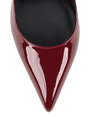Patent high heel court pumps with a pointed toe shape