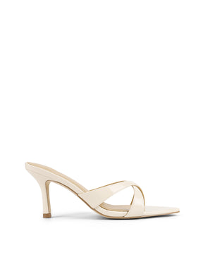 Women's patent leather point toe mule in cream white patent leather
