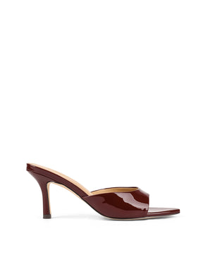 Women's low mid heel mules in red wine patent leather with pointed toe