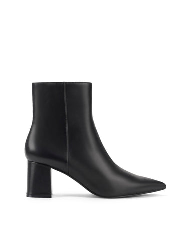 Women's black leather ankle boot with high heel and pointed toe